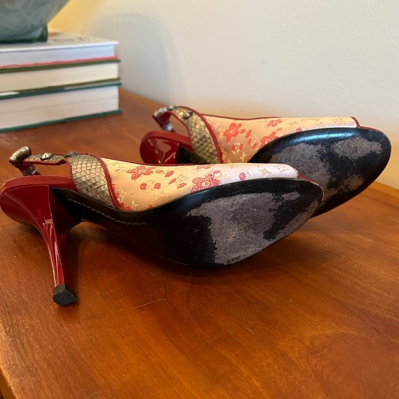 Louis Vuitton Satin Cherry Blossom Peep-Toe Heels - Picture 4 of 6